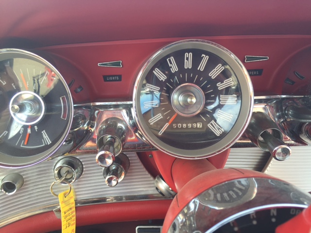 63-T-Bird-138544-Speedo-Close-up