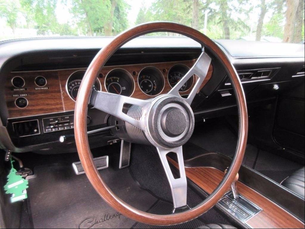 Dodge-Challenger-26