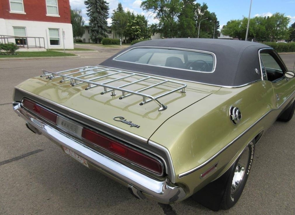 Dodge-Challenger-7