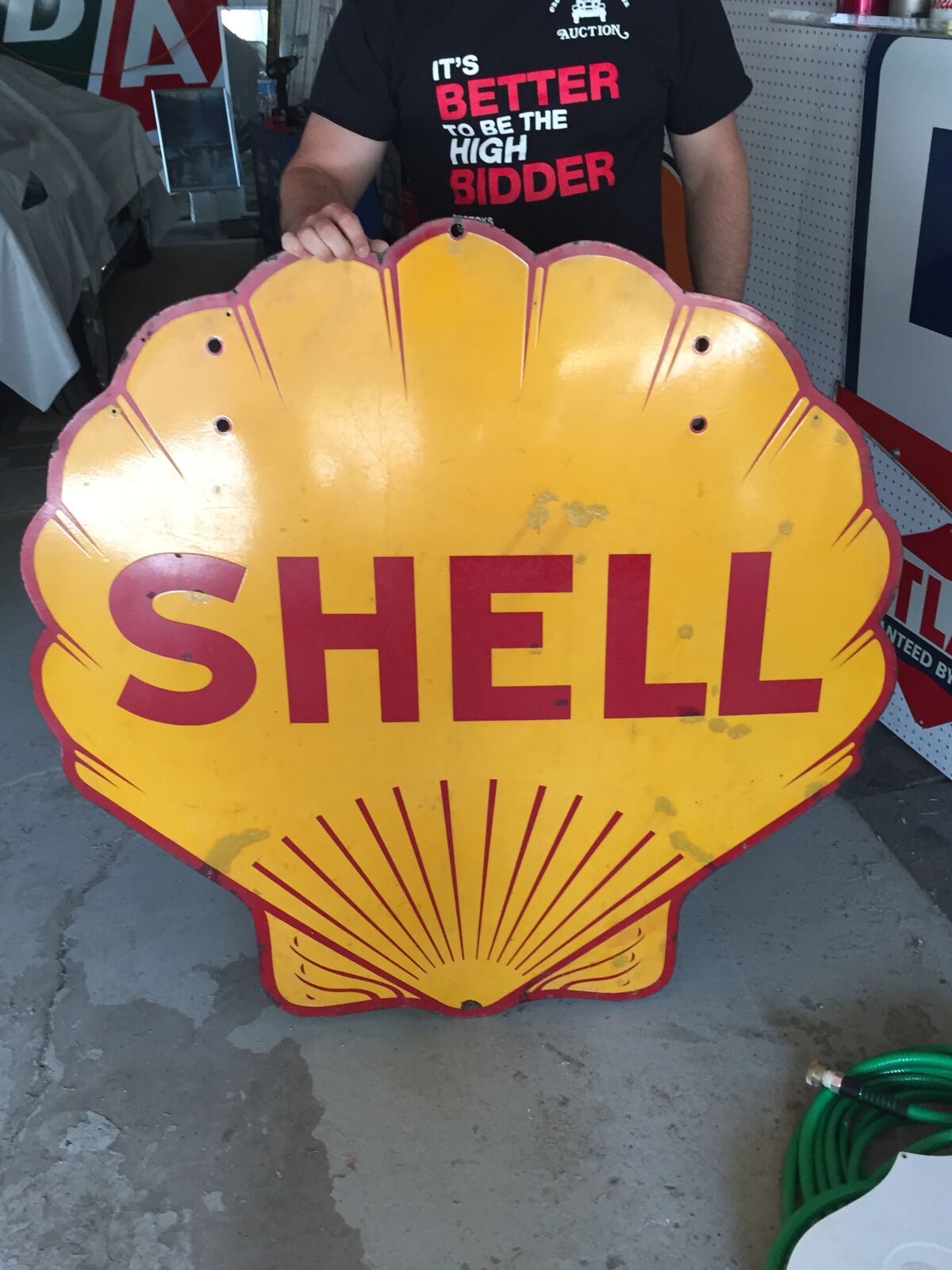 Large Shell Sign