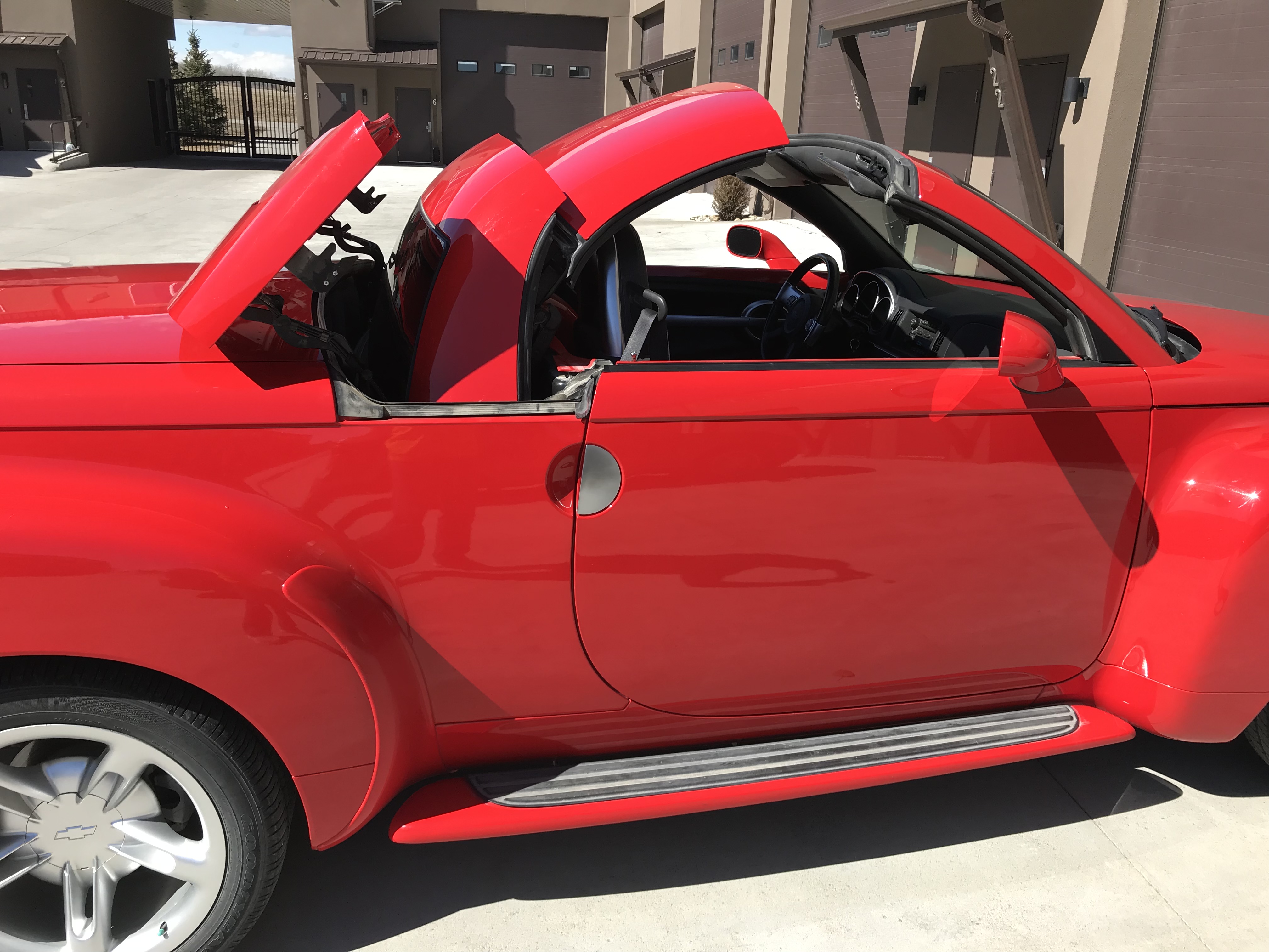 EF77B605-7F7E-4800-8D5A-F6D3D23F3DC3