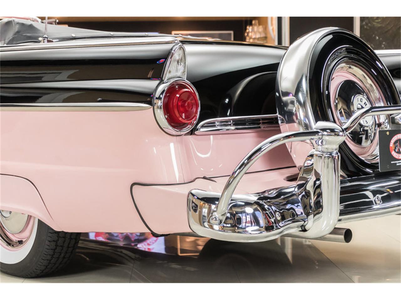 13650635-1955-ford-fairlane-std