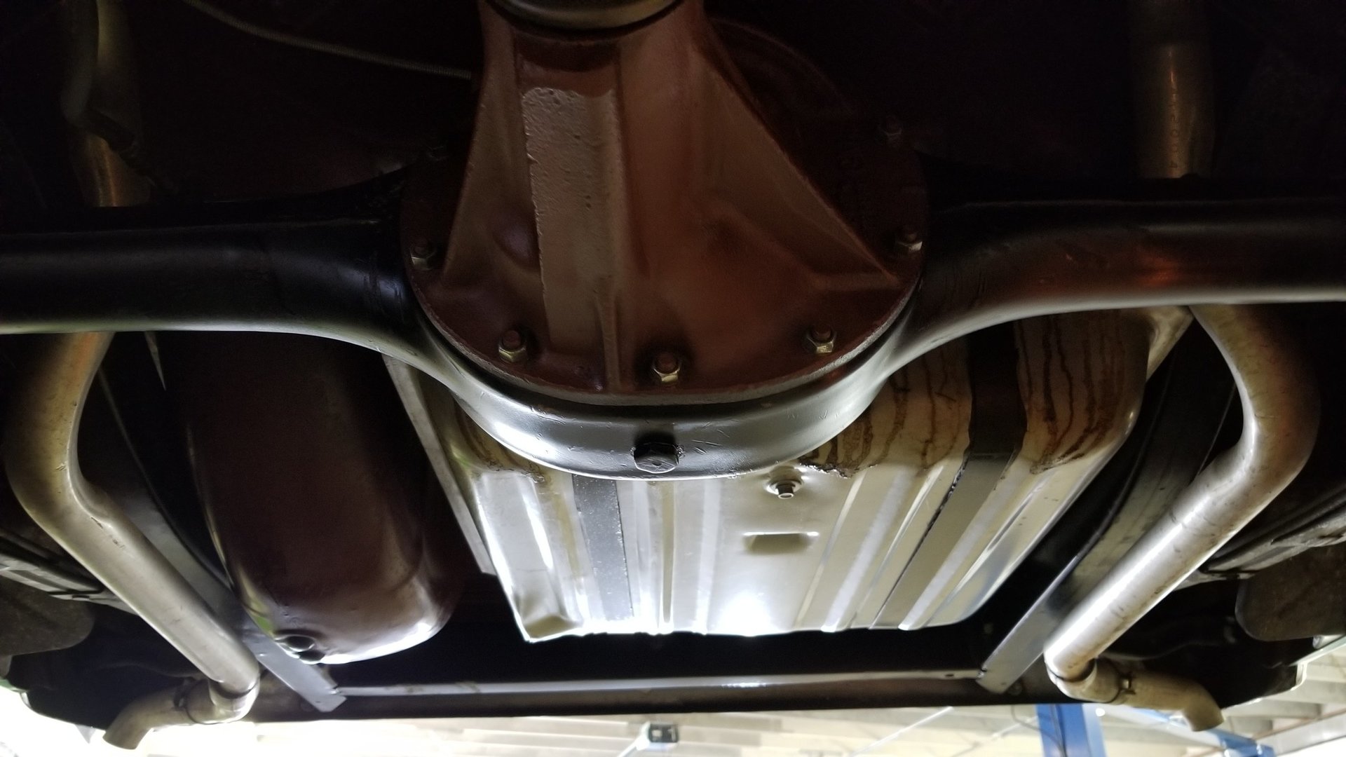 33817f9448742_hd_1957-chevrolet-bel-air