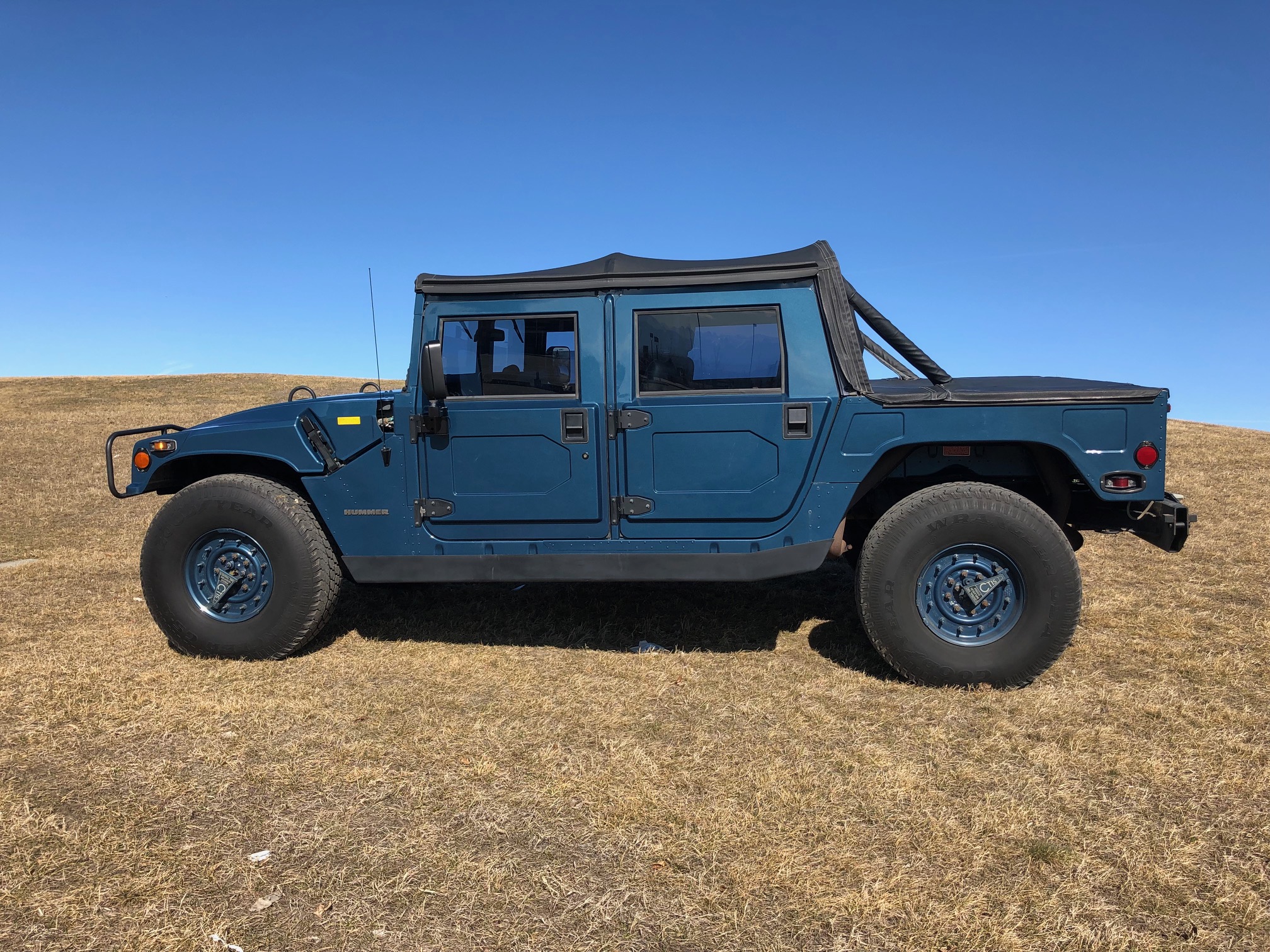 1995 Hummer H1 Open Top – Gas