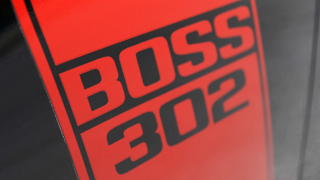 36-ford-mustang-boss-302-laguna-seca