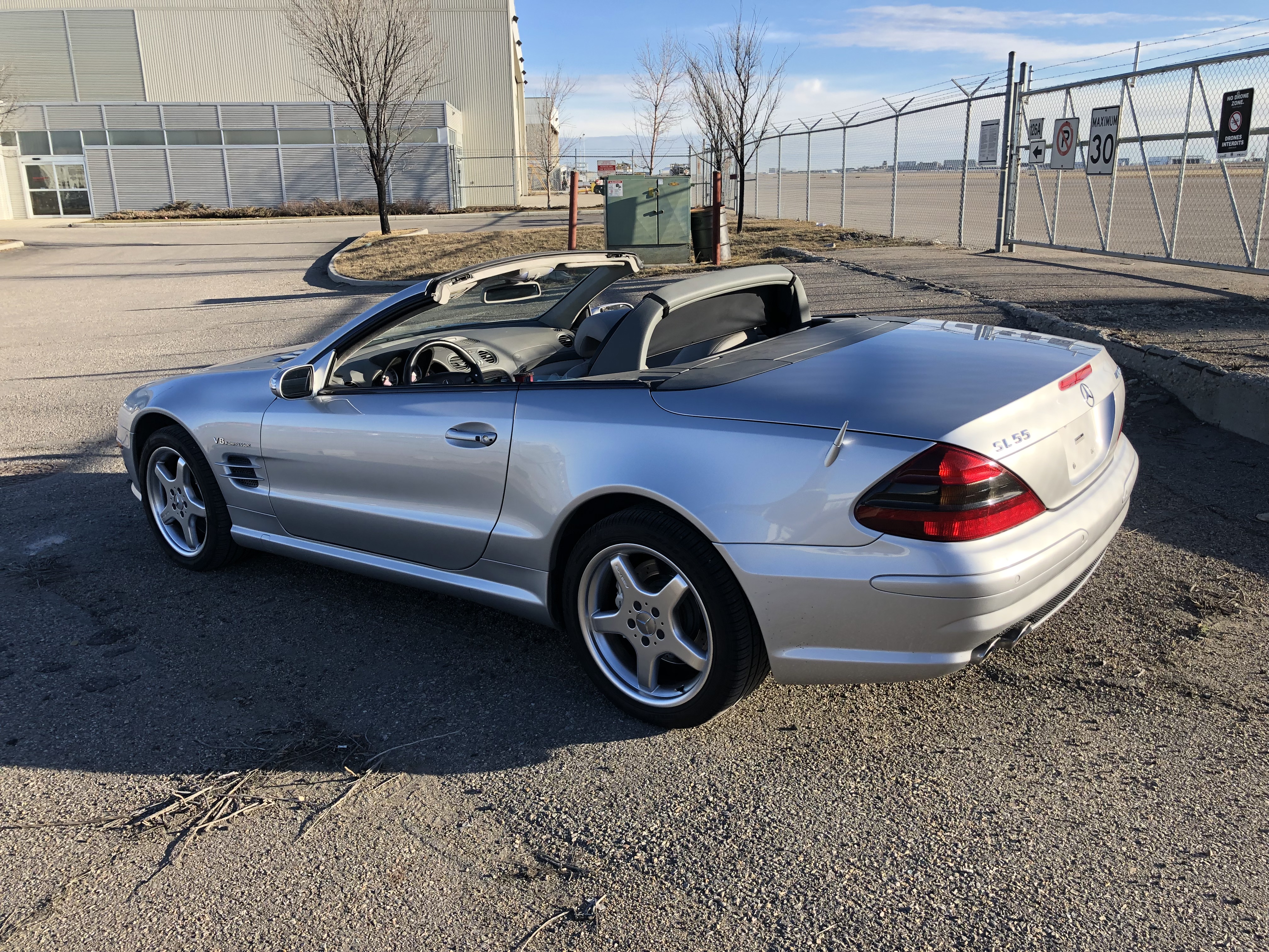 49FD8C66-5C1E-4D38-A591-2F2E0ACE4261