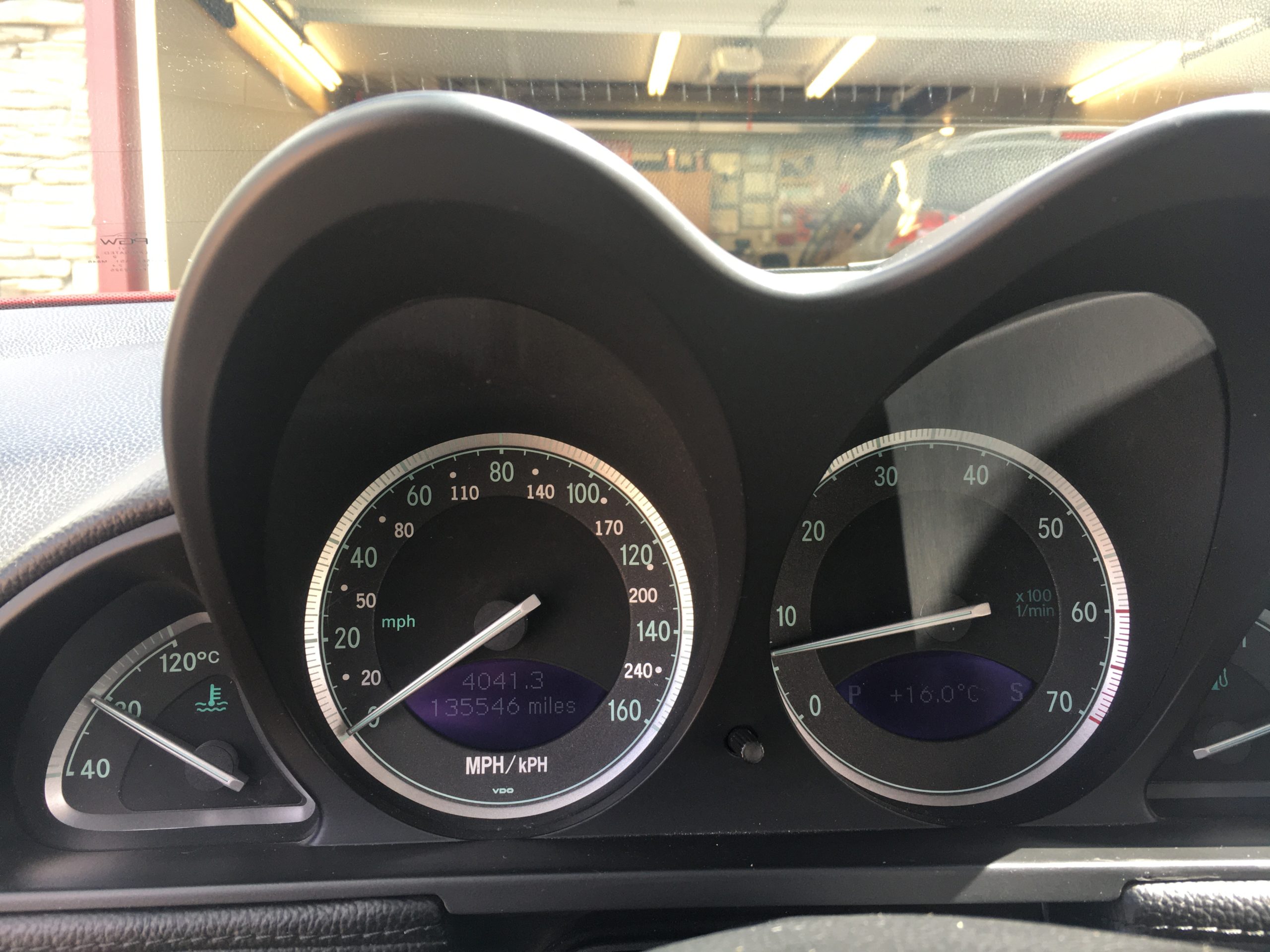 557AA3F4-4F0C-450F-8D43-39A12C04679B