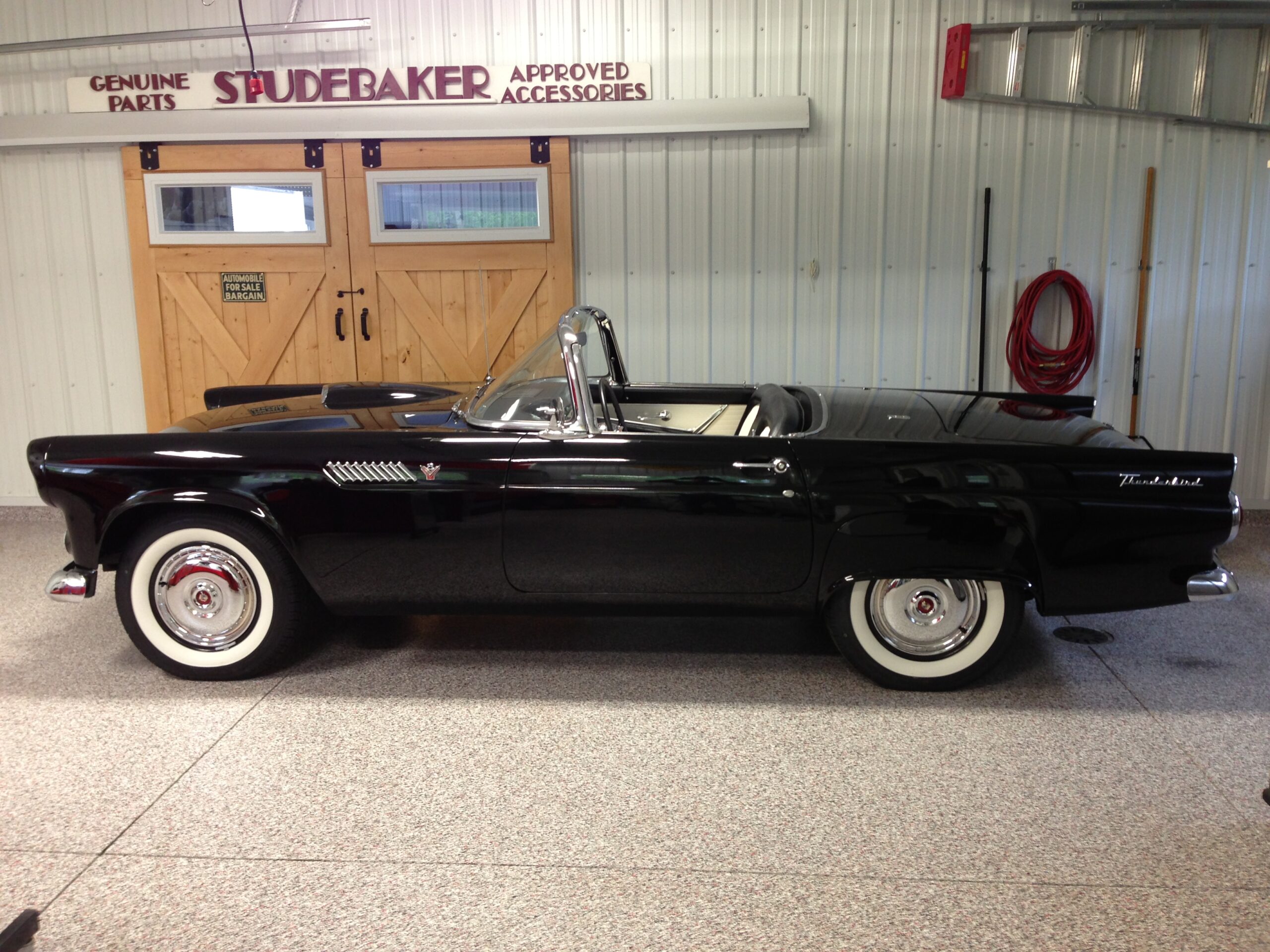 1955 Ford Thunderbird