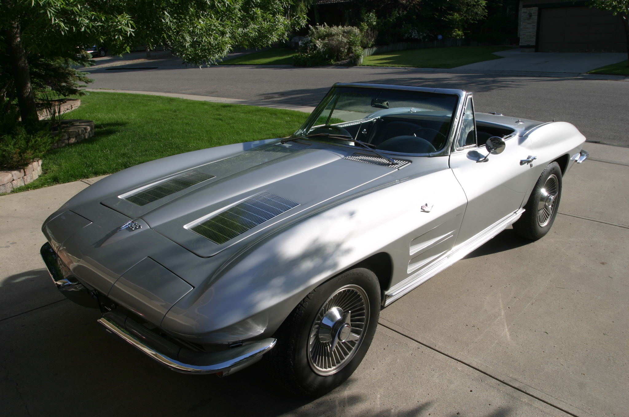 1963 Chevrolet Corvette Roadster