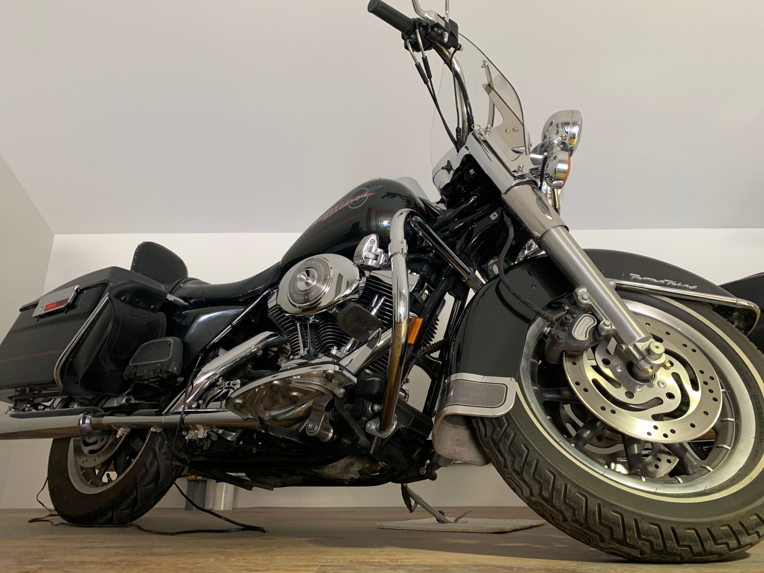 2005 Harley Davidson Road King Classic FLHRCI  Touring Bike