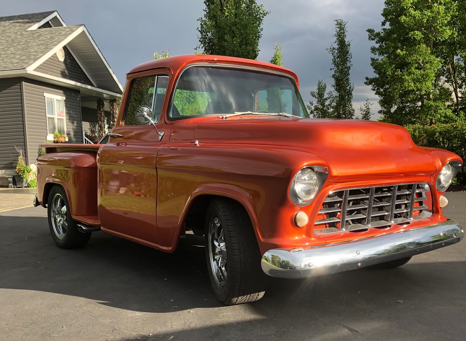 1955-1300-front-right