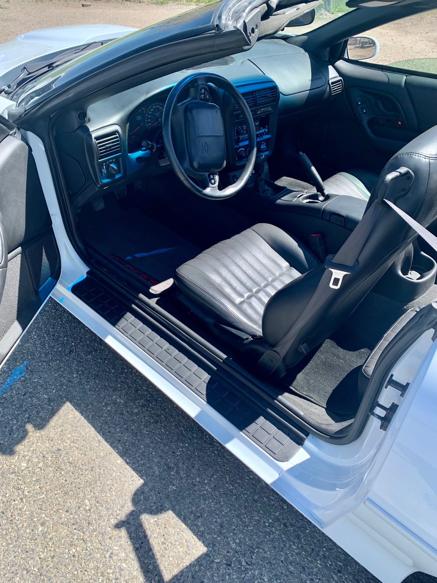 5E240BC3-B553-4C8F-B019-0B7FB2404B15