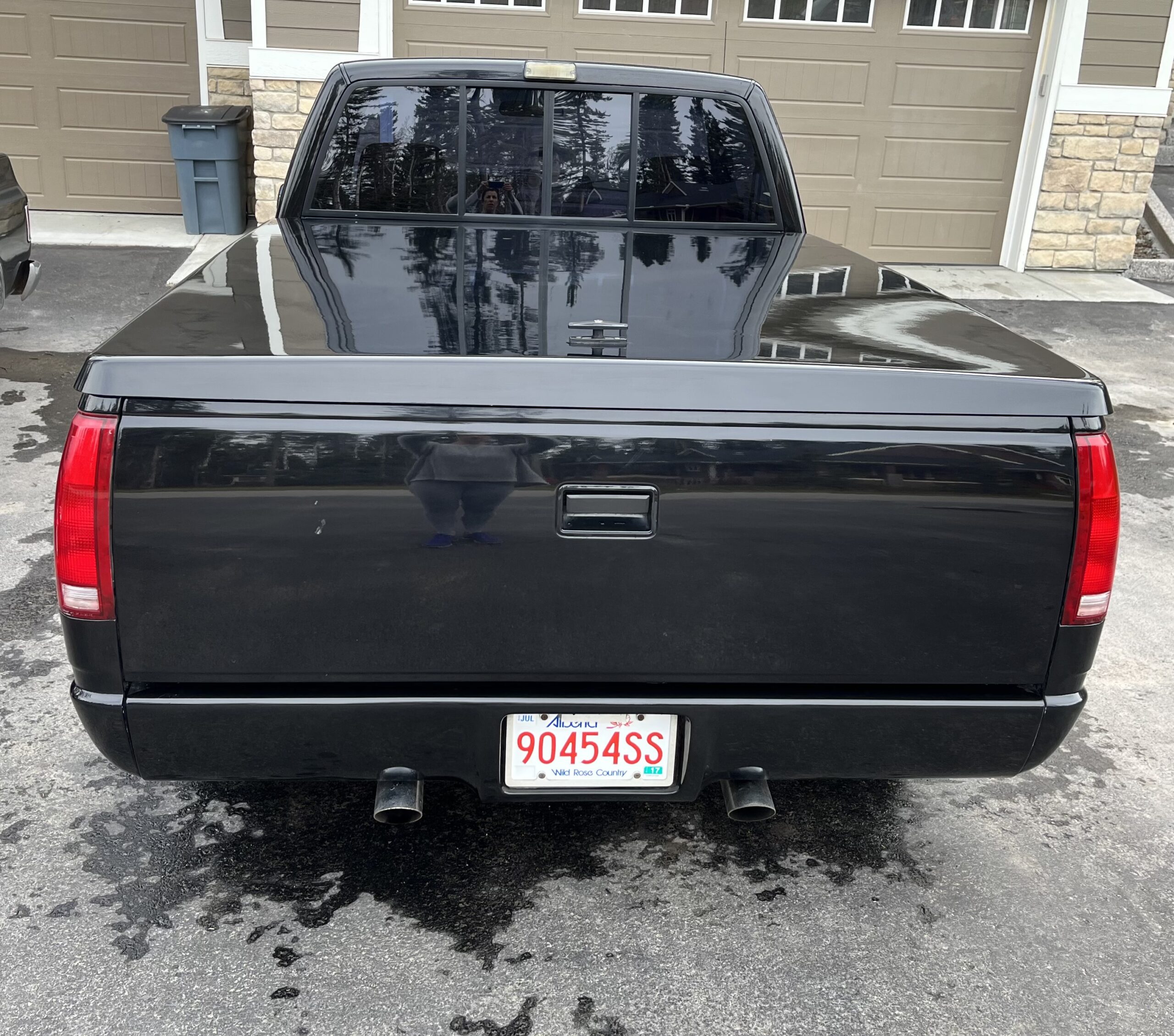 5FF3A80C-2283-43F1-B32C-C644F2BC1D4B