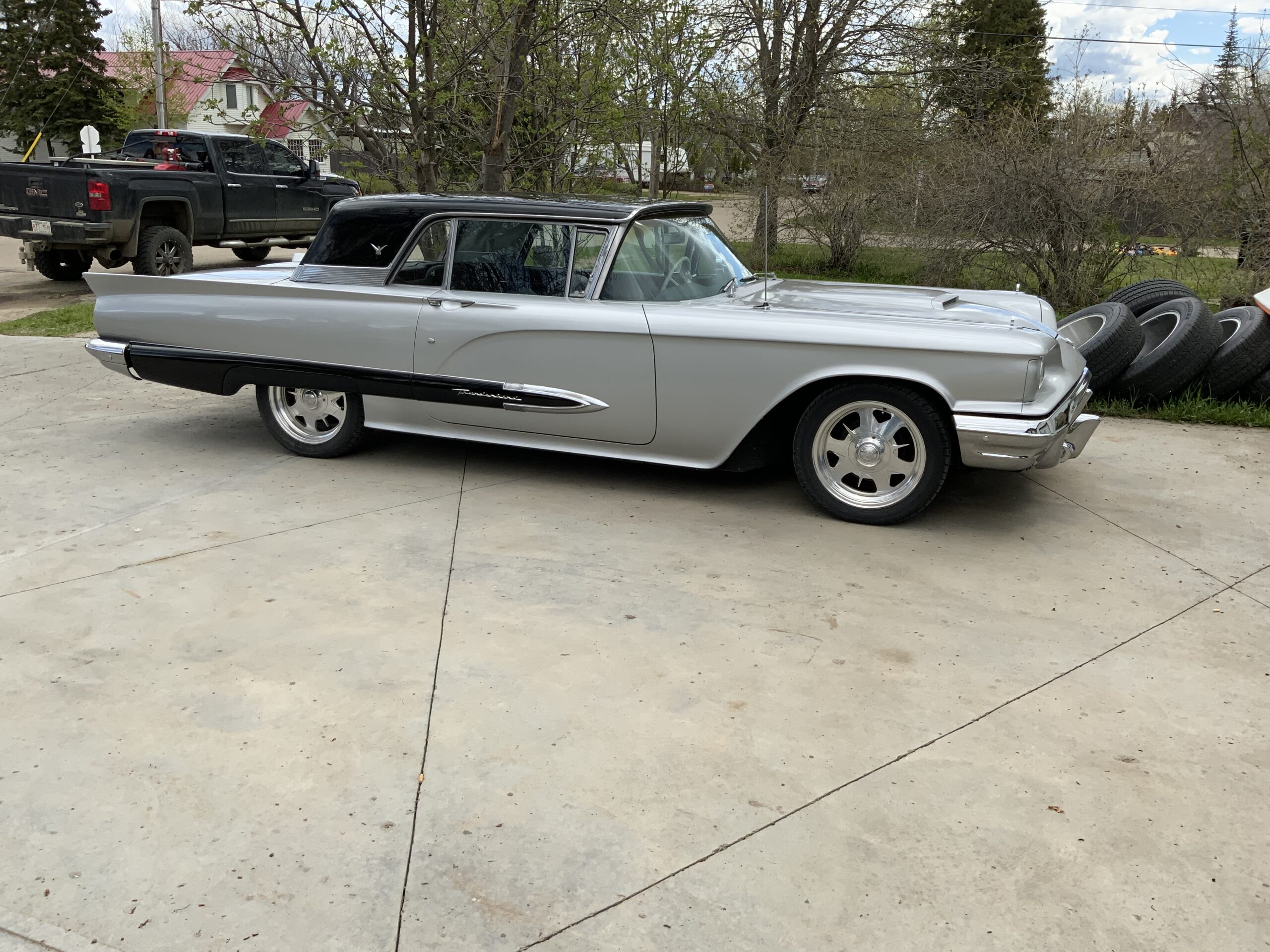 6EE77B6F-DE81-4613-8961-FEC063741895