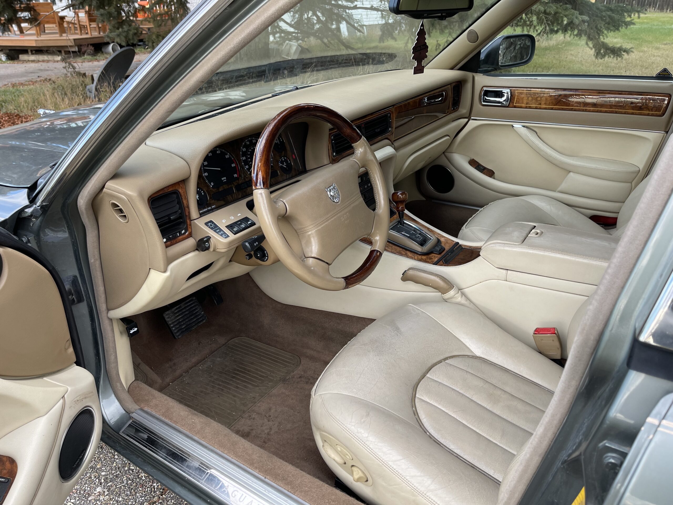 WUEUS909Qt27o1qT7ykd4Q