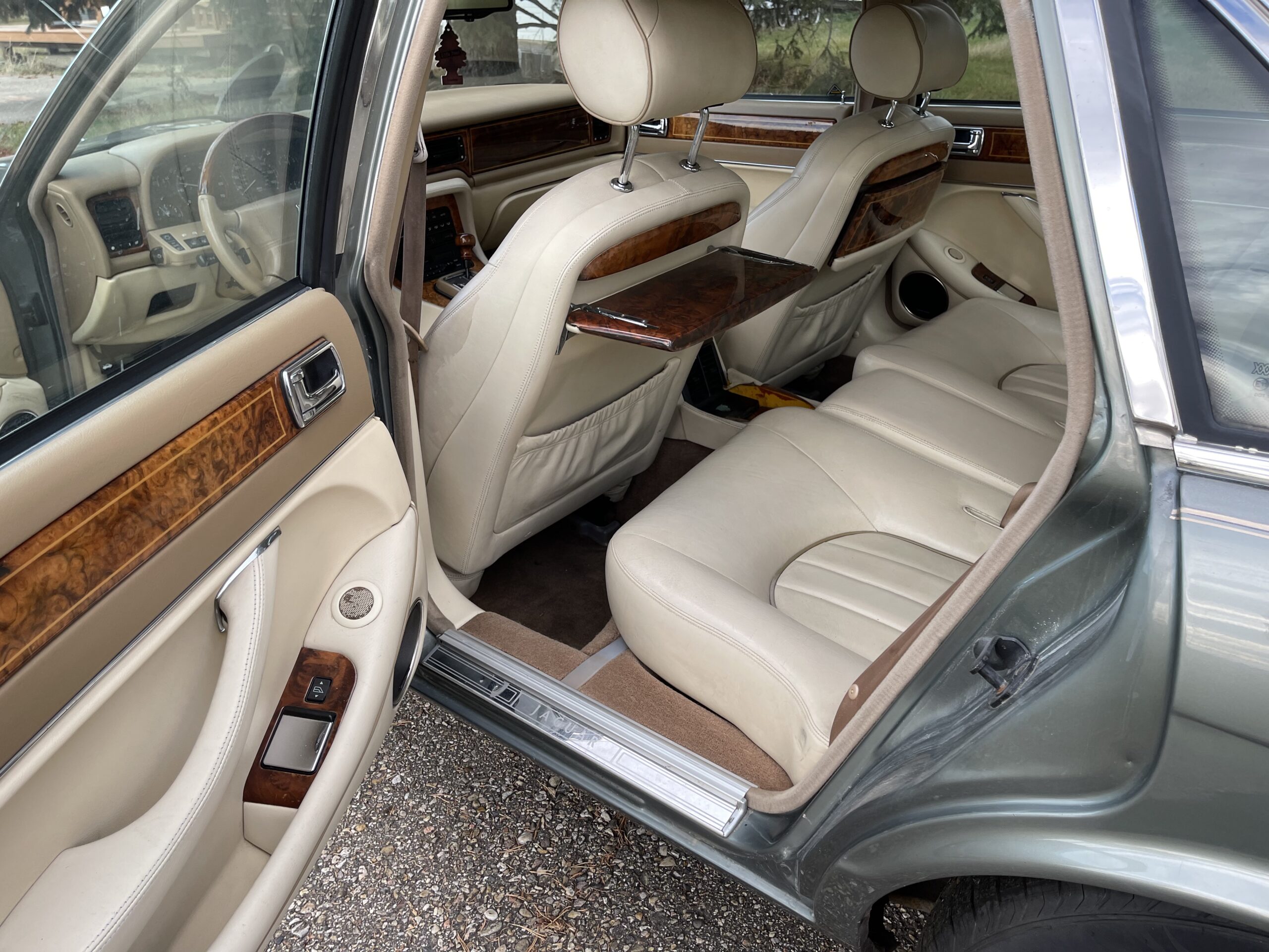 vwDegjieTJiXBZy3zUmI9A