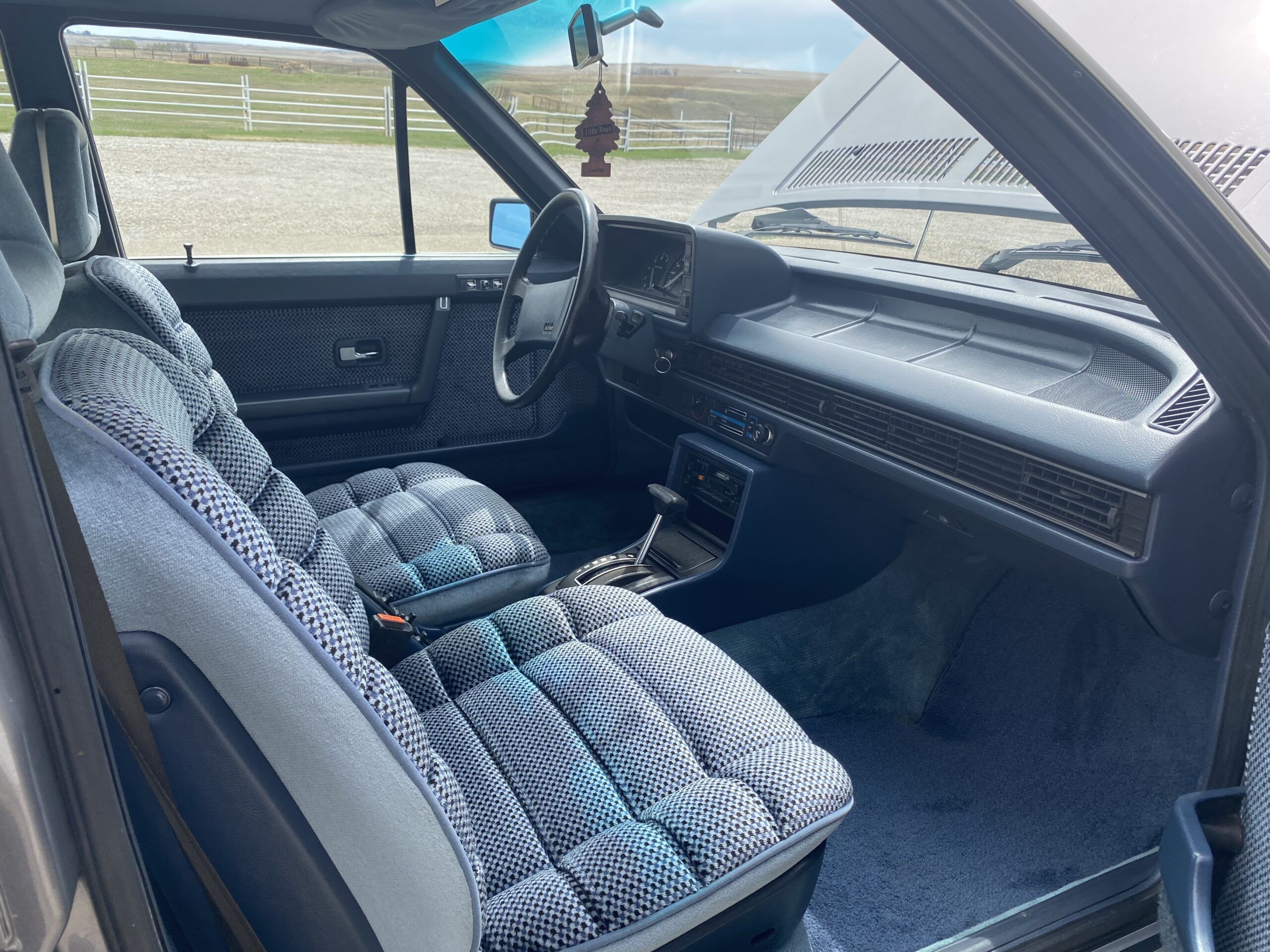 02DEF95E-313B-48C0-BECA-E700282180D3