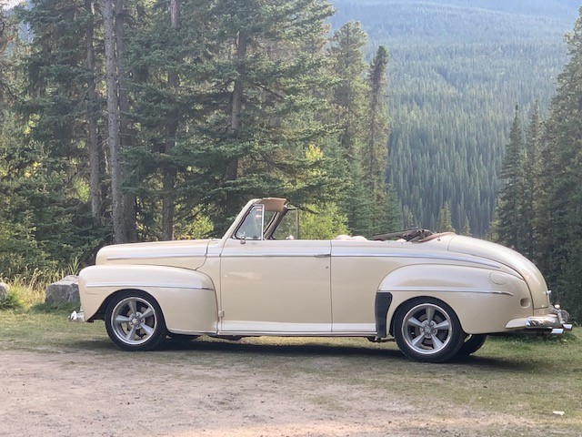 1947 Ford Super Deluxe Convertible
