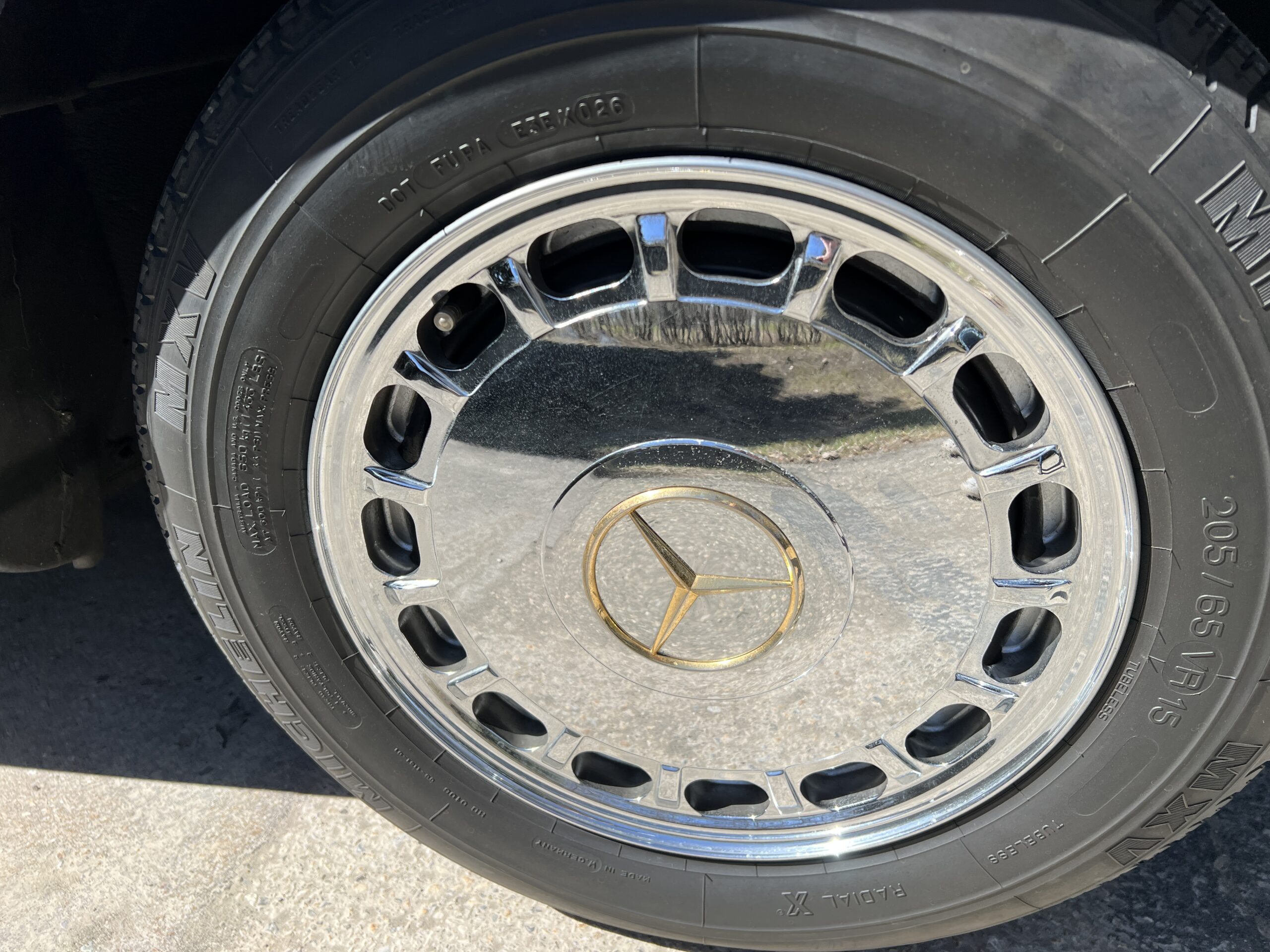 4149E7D6-428A-45BA-BF3D-78351688E7E1