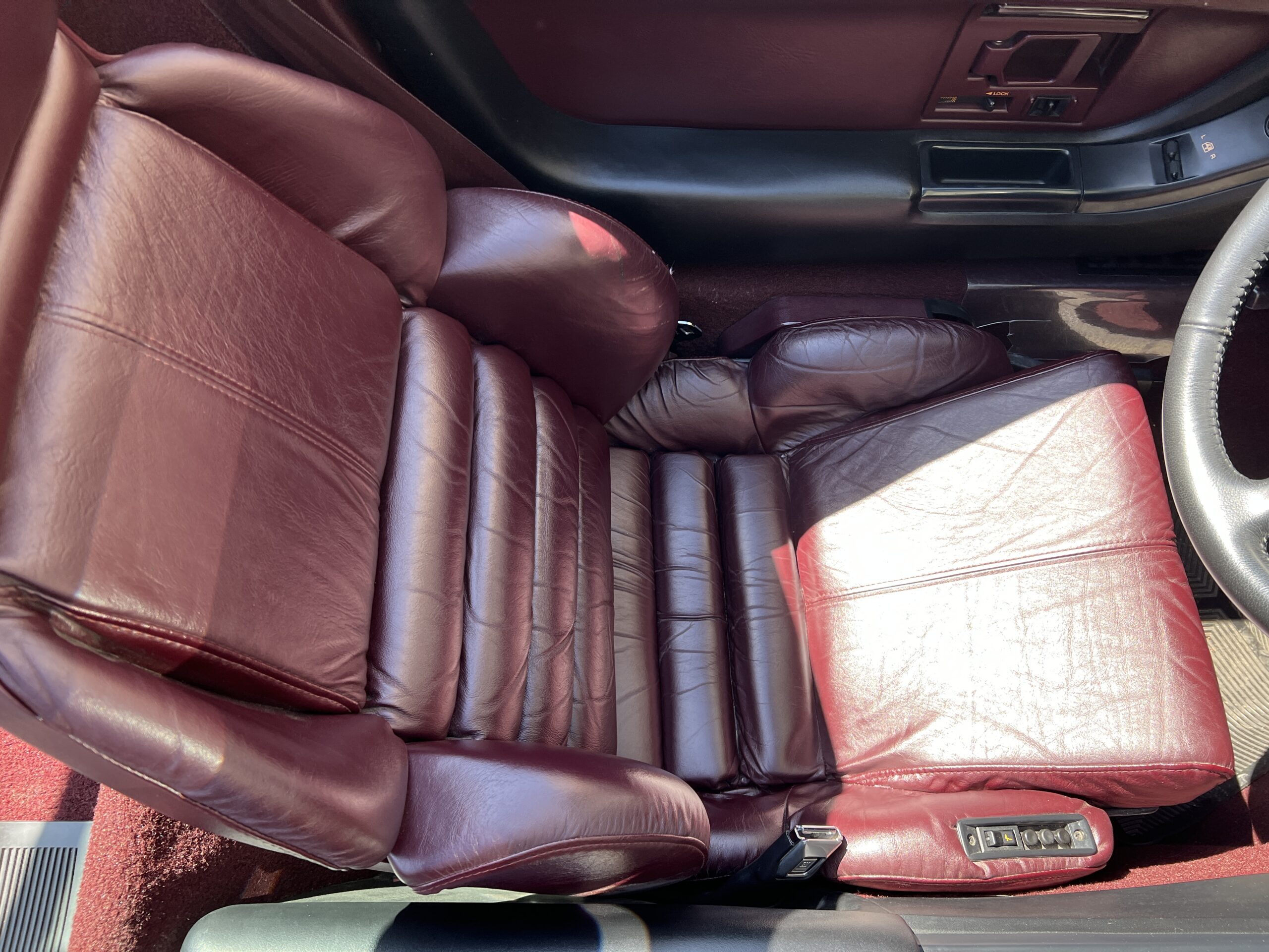 56BA7D8B-1E0B-429A-81D3-E7C8BAB6CBD5