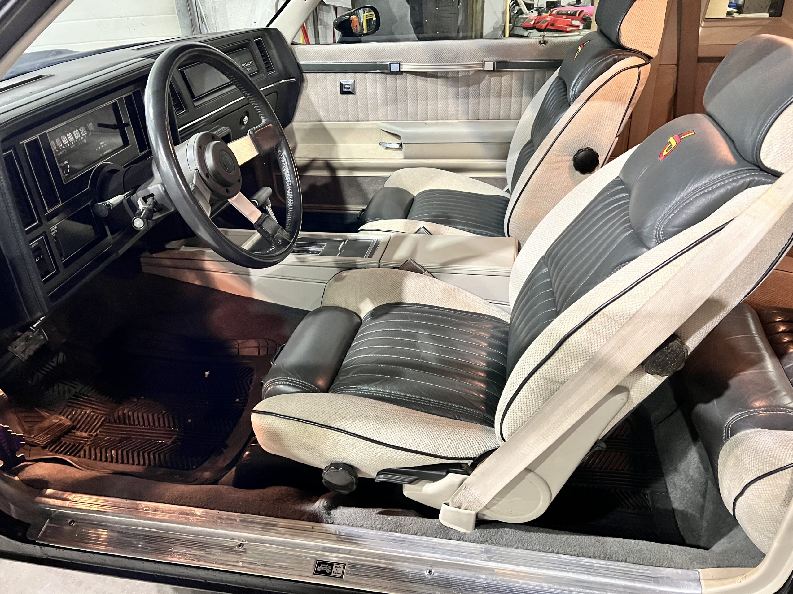 5B513FB8-C05F-4D40-9184-B456B21F4AB0