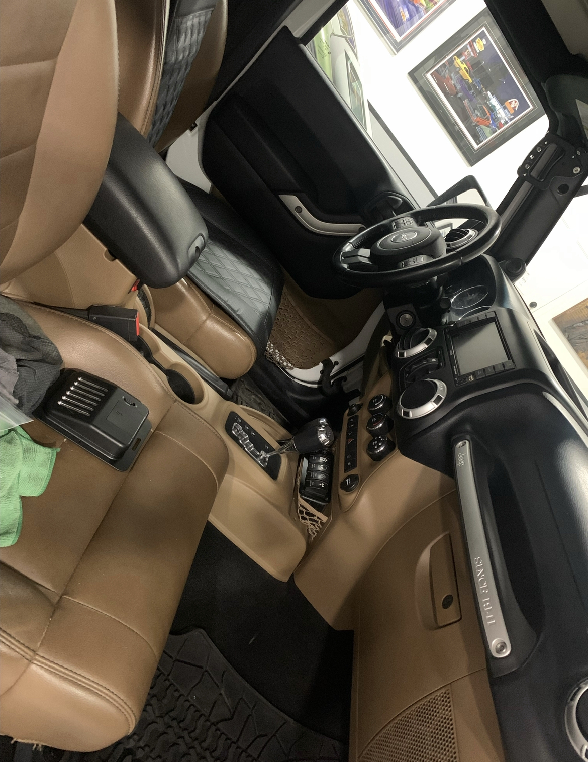 DC75D4C4-388B-4CCD-9FC1-3D64C6CB3DF5_1_201_a