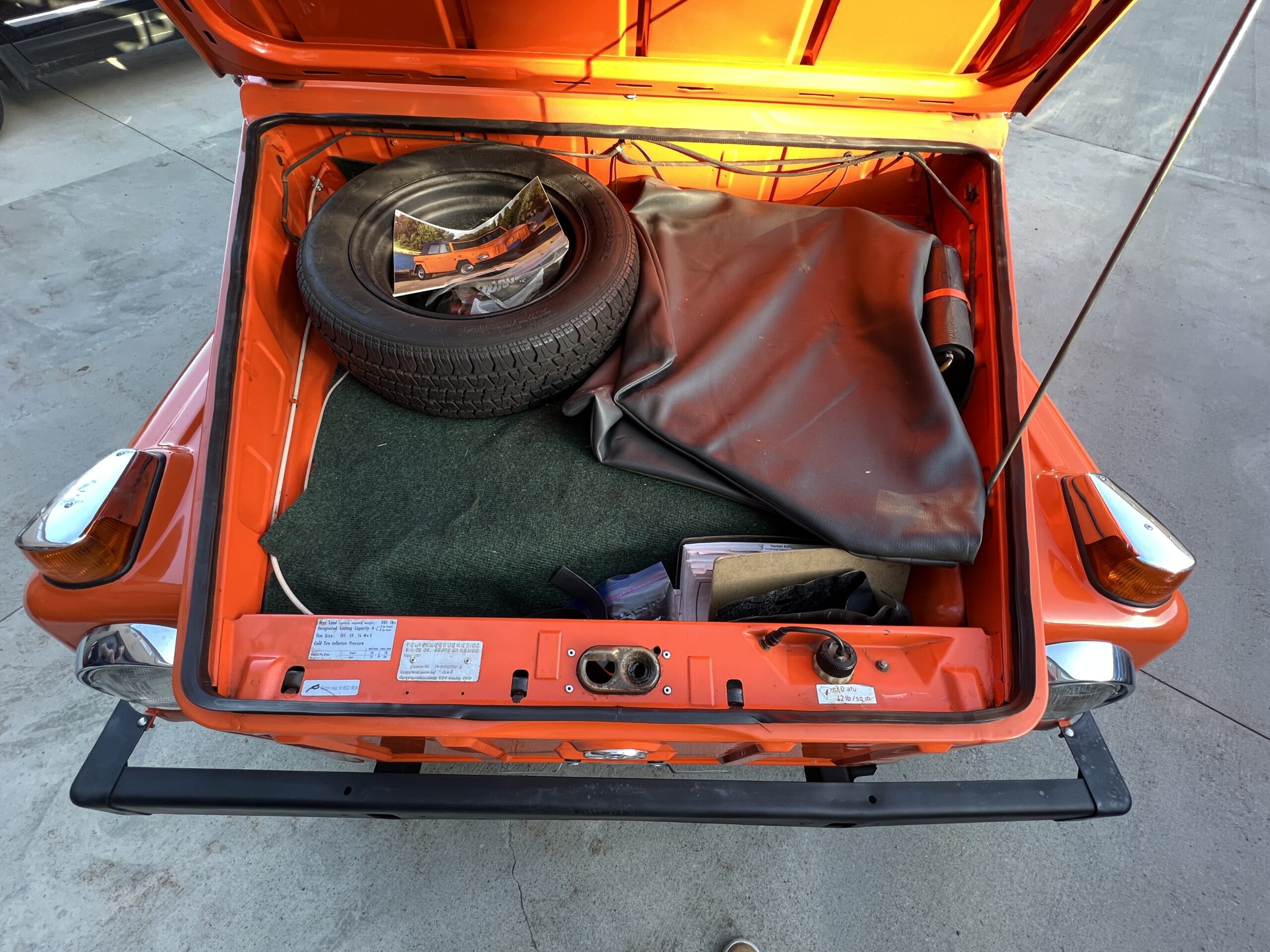 EE48B949-308A-456B-966E-7260A51301BF