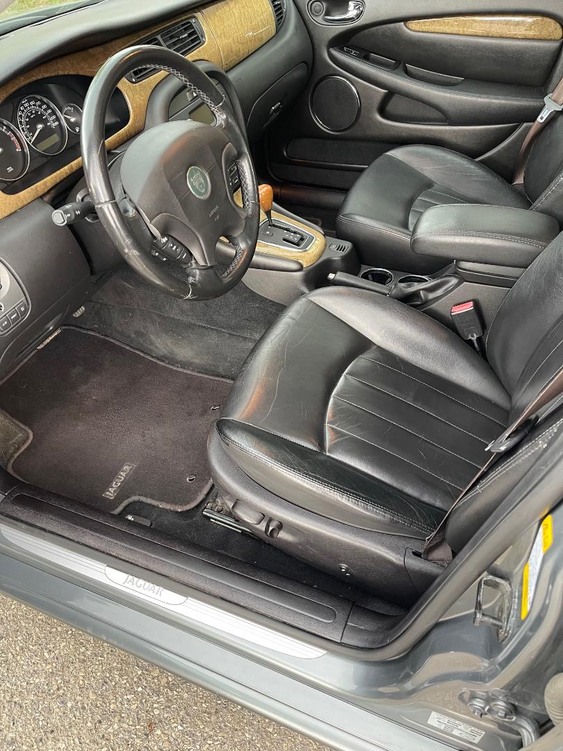 Jaguar Interior Driver Markian Andrusyshyn 2025-05-21